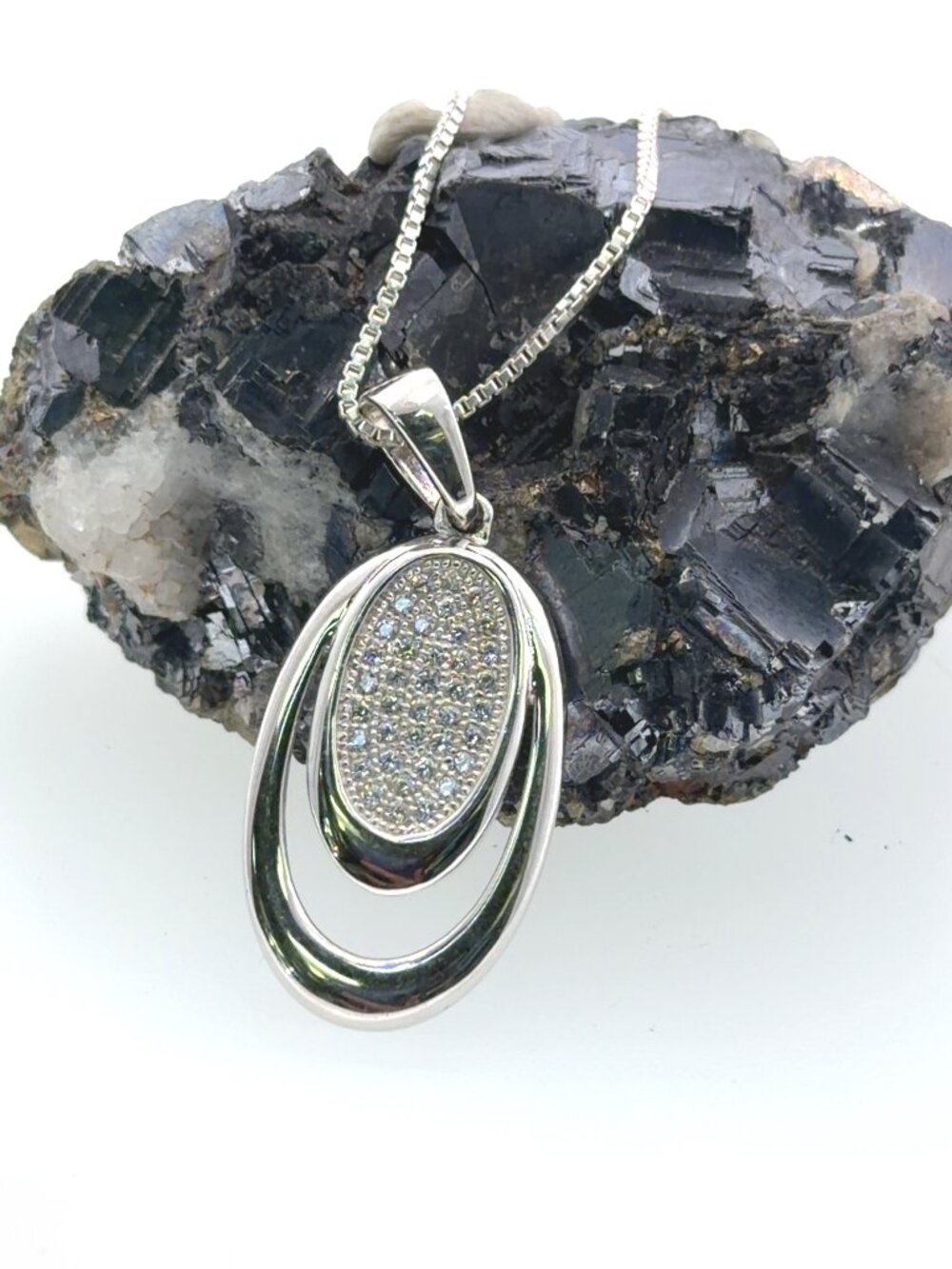 Sterling silver and cubic zirconia pendant